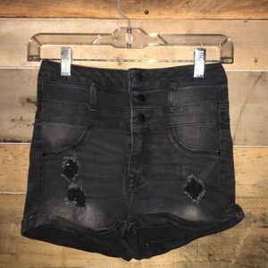 Black High-waist Ripped Jean Shorts 🖤